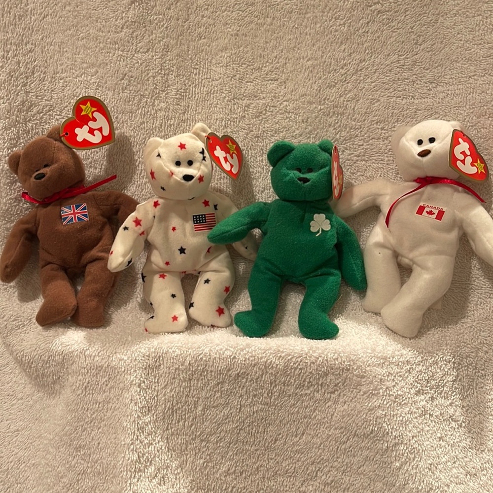 Set of Teenie Beanie Babies sold by McDonald’s. Original 1999.